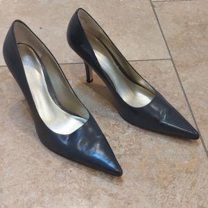 NINE WEST HEALS! CHOCOLATE BROWN.